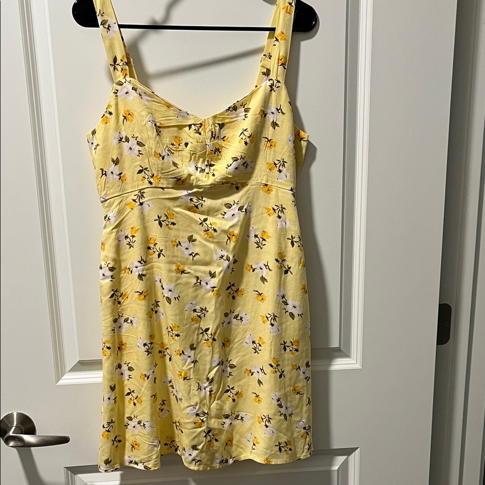 Old Navy Women’s Fit & Flare Cami Yellow Floral Dress
